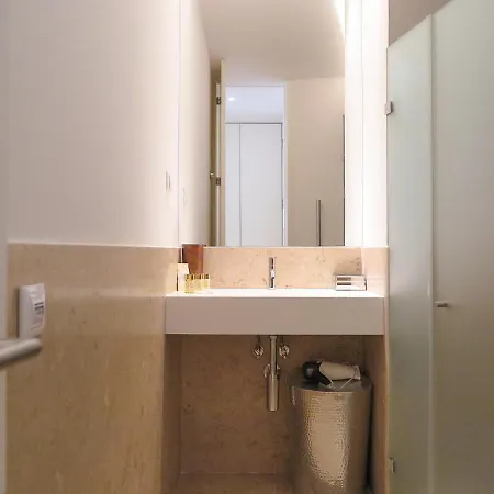 Chiado Riverside Modern Stylish Apartment Lisbon