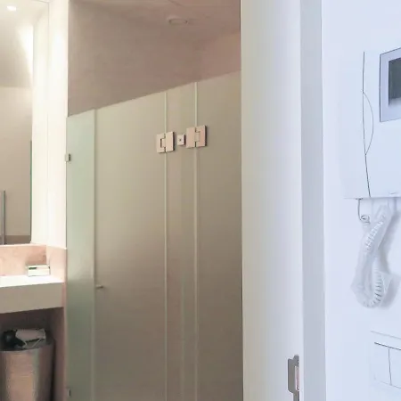 Chiado Riverside Modern Stylish Lizbona