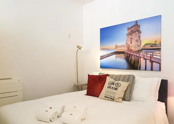 Chiado Riverside Modern Stylish Daire