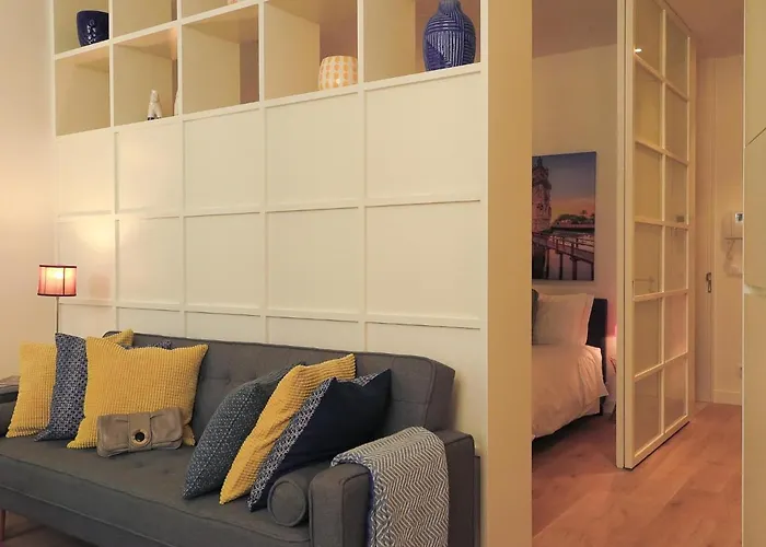 Chiado Riverside Modern Stylish Daire *